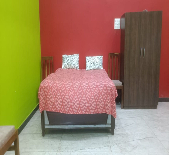 Room 1, Hotel AramNest, Rae Bareli
