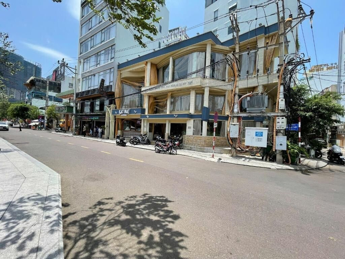 Exterior 2, Dong Tay hotel, Qui Nhơn