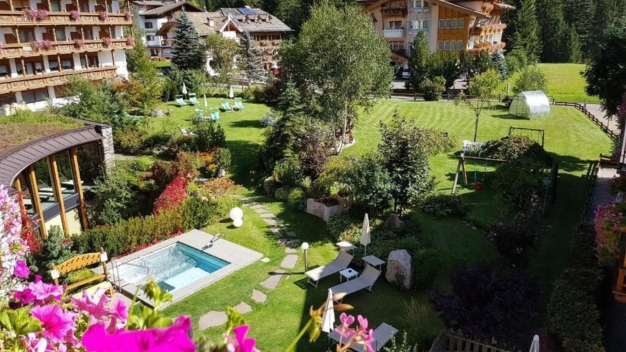Exterior & Views 2, HOTEL GRAN PARADIS, Trento