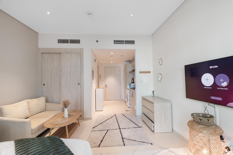 Others 2, Fully-equipped studio Palm Jumeirah, Seven, Dubai