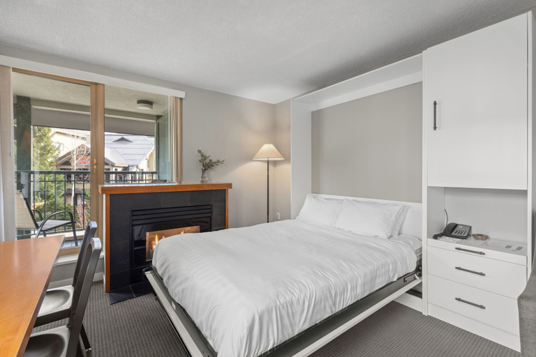 Bedroom 3, Whistler Village Centre by Whiski Jack, Squamish-Lillooet