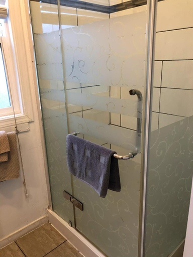 Bathroom 2, Marland Motel, Powell River