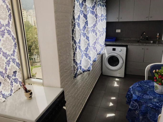 3, Apartment in Jounieh sea view 6th floor wifi, Kasrouane