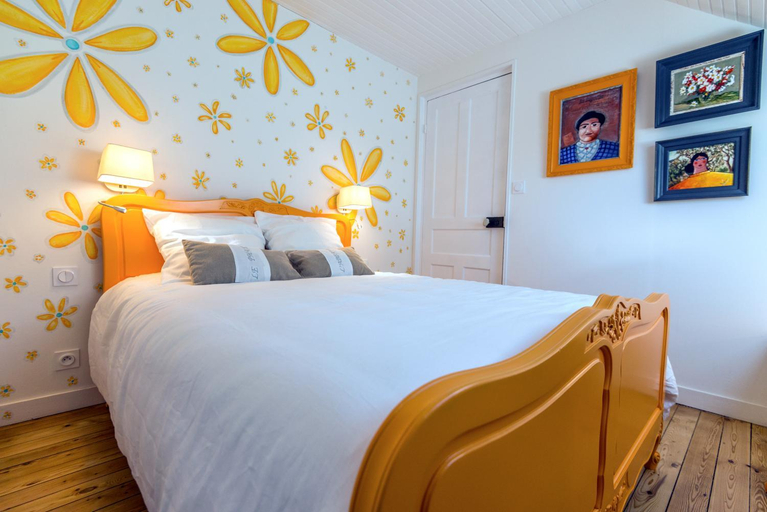 Bedroom 2, Le Clos de la Pointe Saint-Mathieu, Finistère