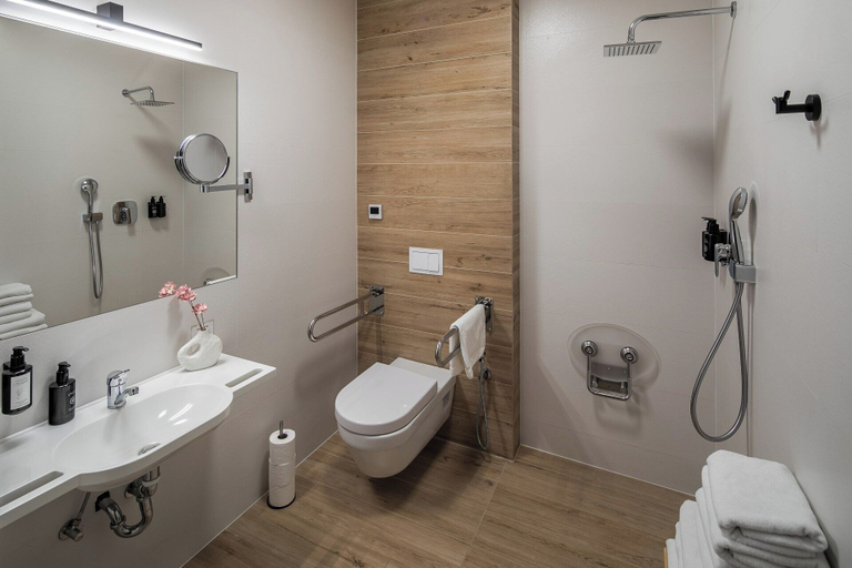Bathroom 3, Dream Suites, Kraków City