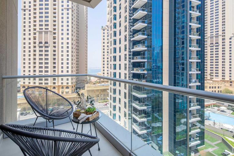 Others 5, Frank Porter - Beauport, Dubai