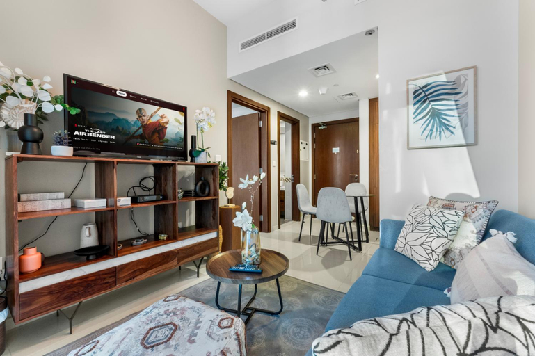 Others 5, Cozy 1BR w/ Canal Views Close to Burj Khalifa, Dubai