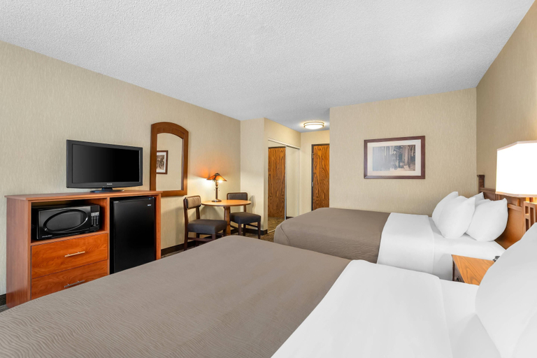 Bedroom 3, Quality Inn Ironwood, Gogebic