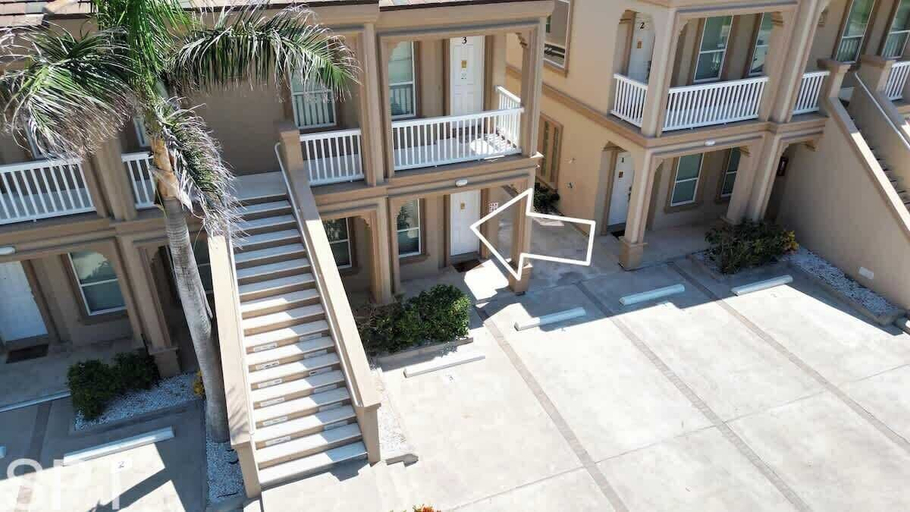 Exterior & Views, Island Time #4, Cameron