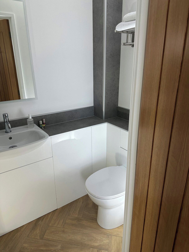 Bathroom 3, Garden House Rooms, Orkney Islands