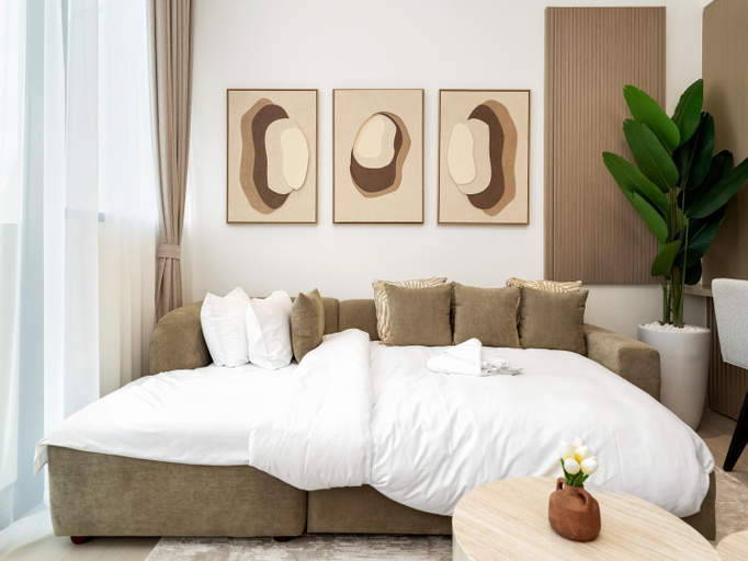 2, Royal Vista - Luxury 1BR Apartments with Private Pool at Binghatti Royale - JVC, Dubai