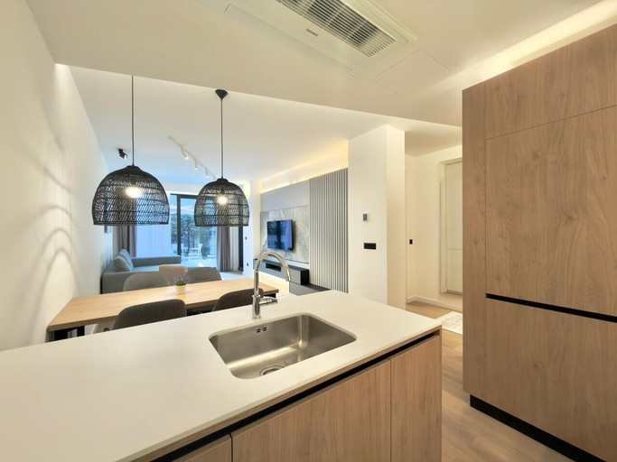 Interior, Poolside Central Apartment
