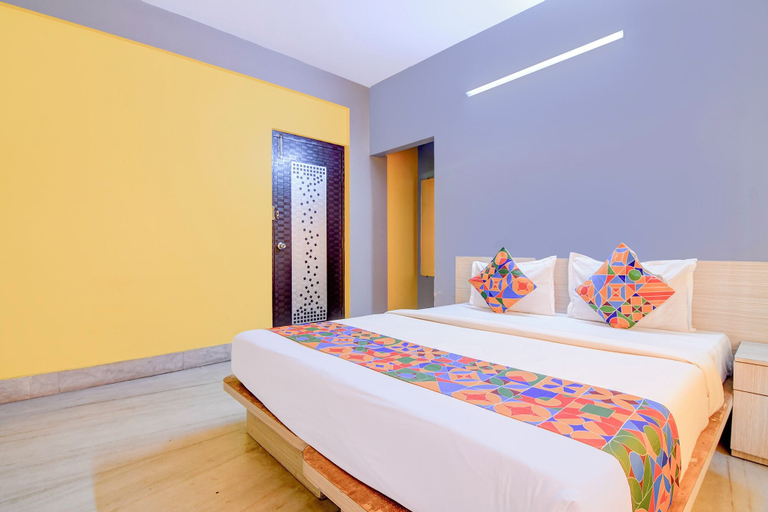 Room 3, Fabhotel Yellow Rose, Kolkata
