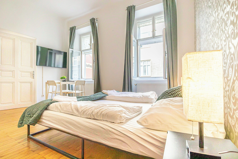Room 3, Lovely 2BR Near Belvedere Palace, Wien