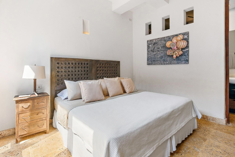 Room 5, 5 BR VILLA INSIDE OF THE WALLED CITY, Cartagena de Indias
