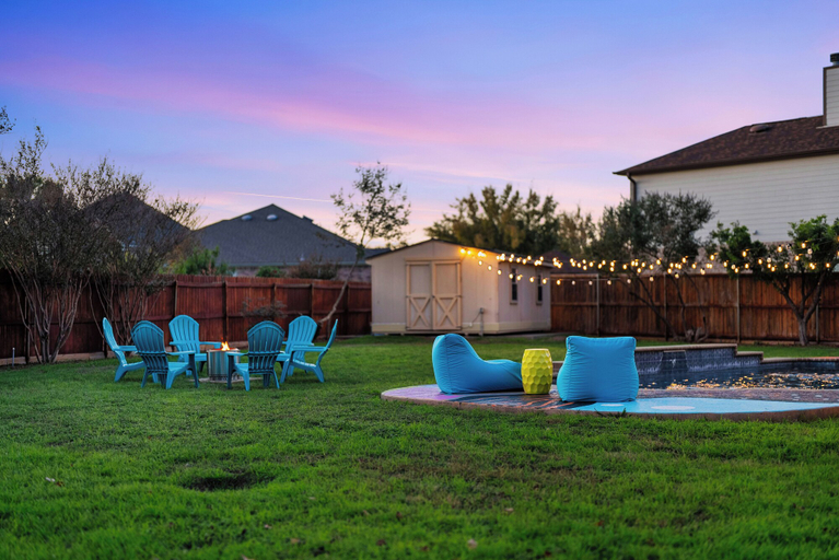 Pool 5, Grand 6BR 3BA Pool Escape Round Rock, Travis