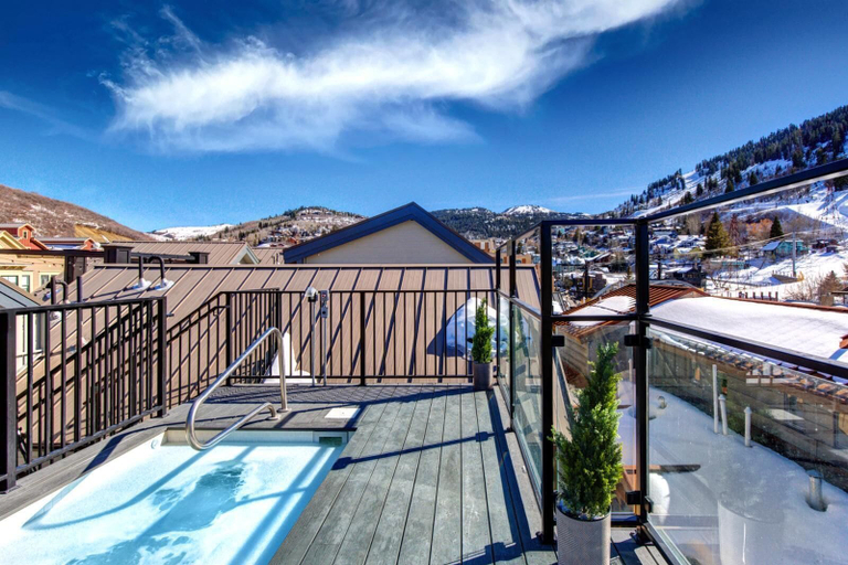 Sport & Beauty 5, Lift Lodge 2 Bedrooms LLC103 by KBM, Summit