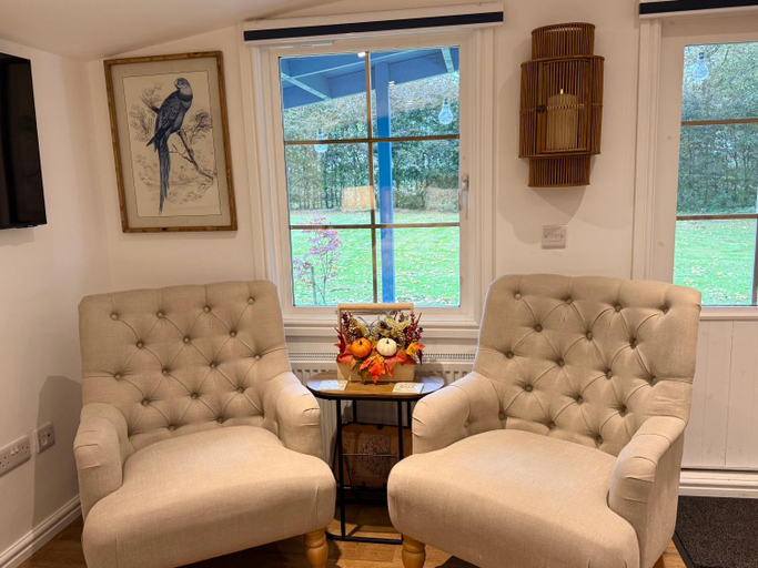 Others 4, Oak View Lodge: Cosy, Countryside Retreat, South Ayrshire