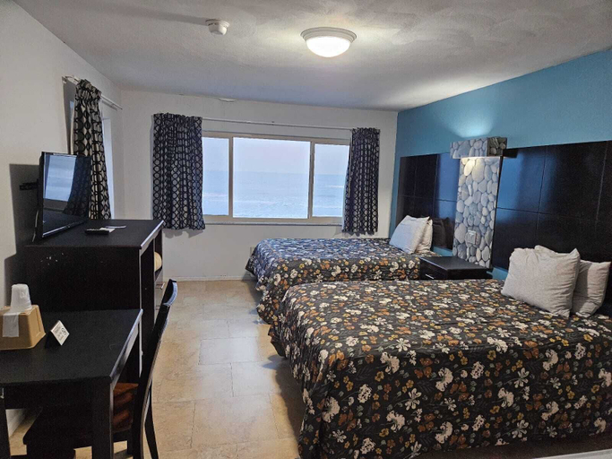 Bedroom 4, Driftwood Beach Motel, Volusia