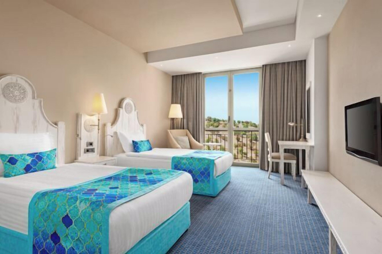 Bedroom 3, Ramada Plaza by Wyndham Mardin , Mardin