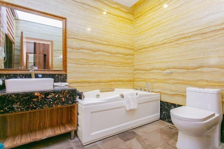 Bathroom 3, Jinhai International Hotel, Liupanshui