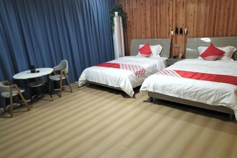 Bedroom 5, Enshi Erhua Hotel, Enshi Tujia and Miao