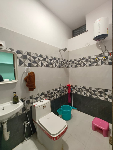 Bathroom 4, Aura Villa, Sirohi