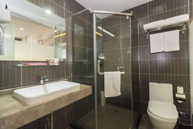 Bathroom 3, Shankee Hotel (Shanghai Baoshan Yanghang Town), Shanghai