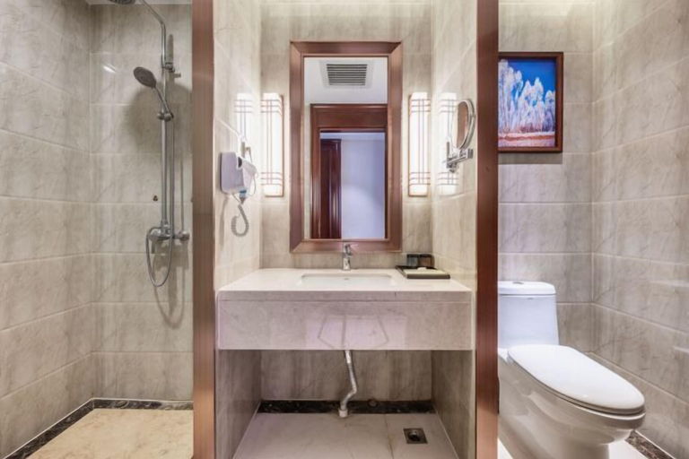 Bathroom 4, Jinze Ali Mali Hotel, Ili Kazakh