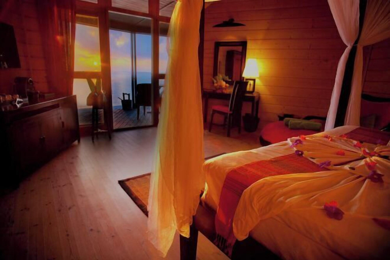 Bedroom 4, Komandoo Island Resort & Spa