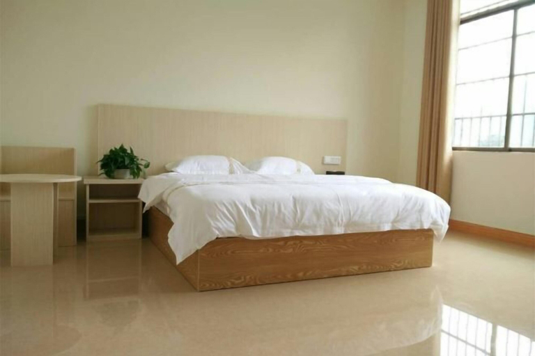 Bedroom 3, Huangyao Xinyi Inn, Hezhou