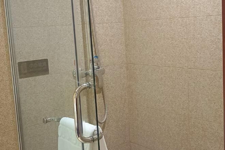 Bathroom 4, Li Hou Hotel, Changzhi