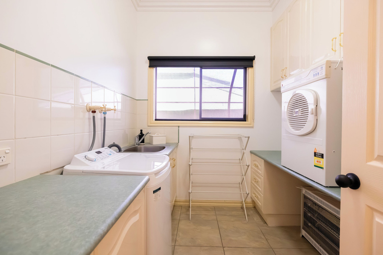 Interior 3, Indulge - Private Pine, Mildura - Pt A