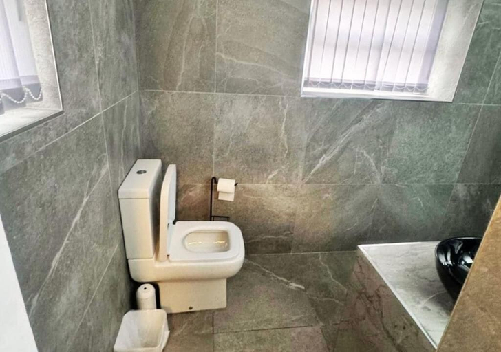 Bathroom 5, Beacon Apart-hotel, Sefton
