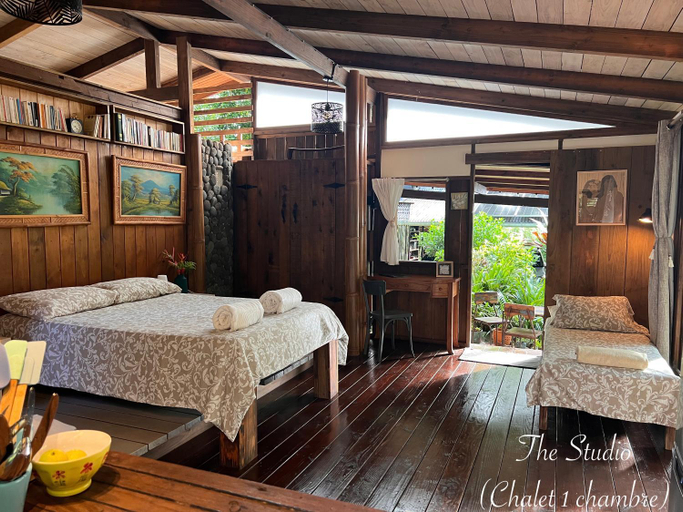 Bedroom, My Mountain Home - Le Studio