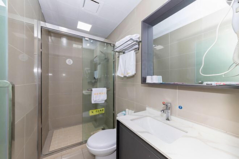 Bathroom 3, Yuexuan lan Hotel (Yangzhou Slender West Lake), Yangzhou