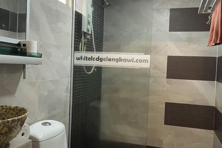 Bathroom 5, White Lodge, Langkawi
