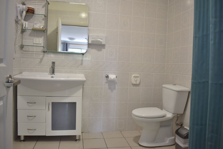 Bathroom 4, san michele resort, Snowy River