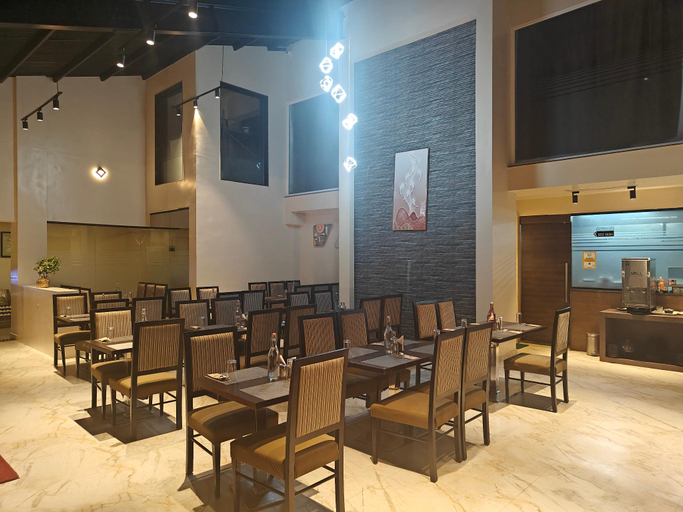 Food & Drinks 2, Trident, The Nilgiris