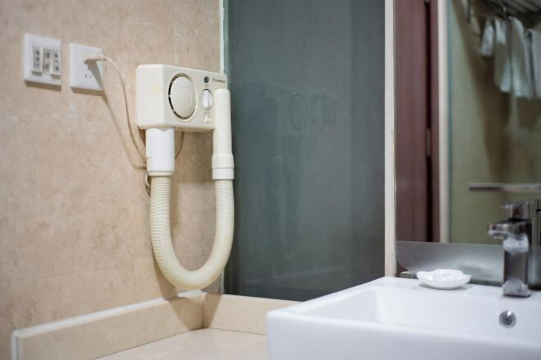 Bathroom 3, Sanjiang Peninsula Hotel, Lincang