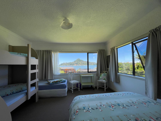 Bedroom 2, Seaview Lodge, Thames-Coromandel