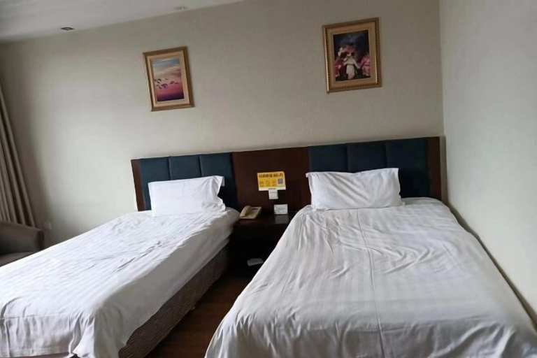 Bedroom 2, Beiyuan Hotel, Heihe