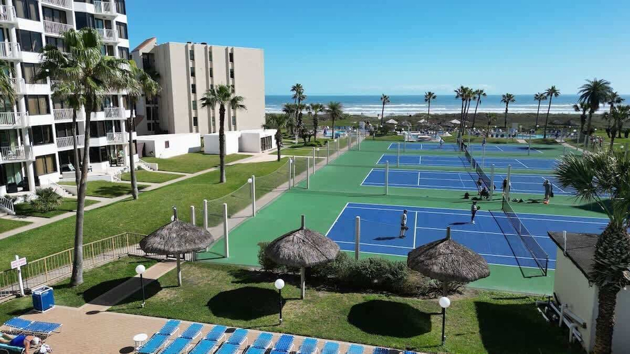 Exterior & Views 2, Saida Royale 9039, Cameron