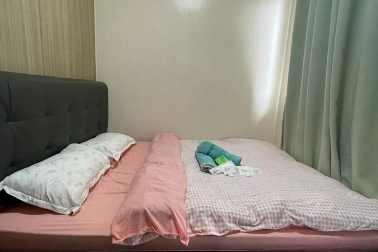 Room 5, MOA getaway staycations, Pasay City
