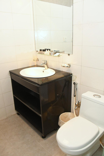 Bathroom 4, Royalton Rawalpindi, Rawalpindi