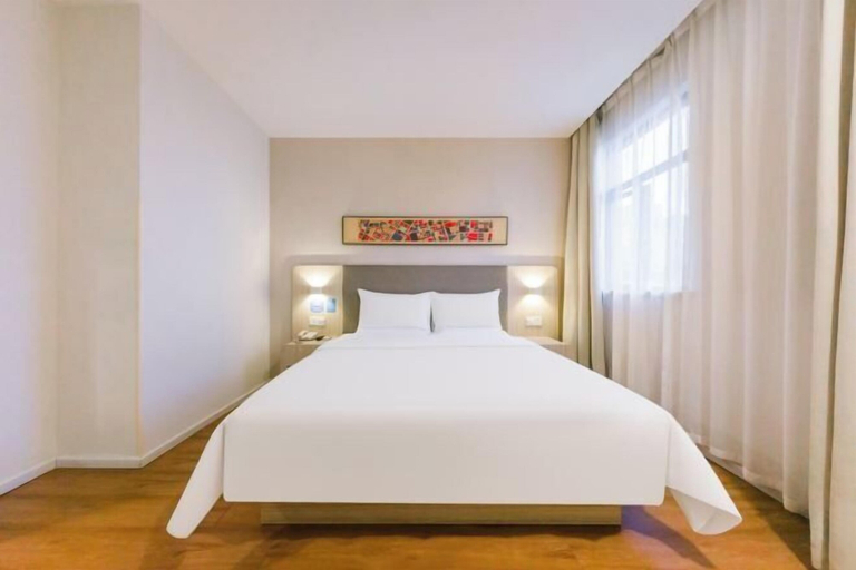 Bedroom 5, HanTing Hotel (Shanghai Xizang North Road Subway Station), Shanghai
