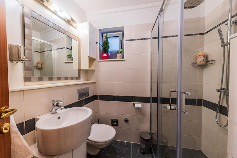 Bathroom 5, Villa Spaladium, Split