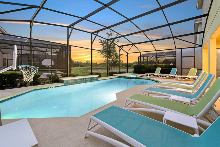 Sport & Beauty 2, Fun-Filled Villa with Dino BR, Arcade, Theater, Pool, Polk