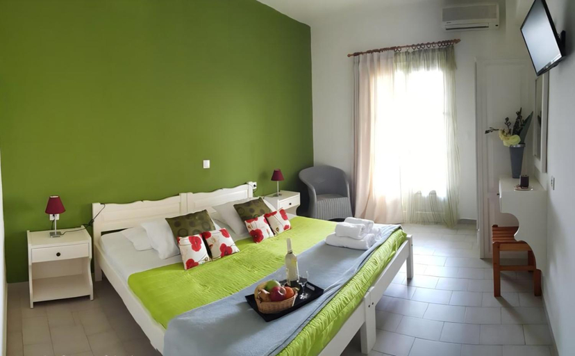 Bedroom 2, Maistrali Studios Skiathos, Thessaly