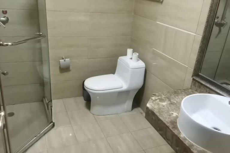Bathroom, Lanyi Holiday Hotel, Xinzhou